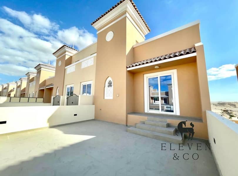 Available Now | Close to Parks and Els Golf Club