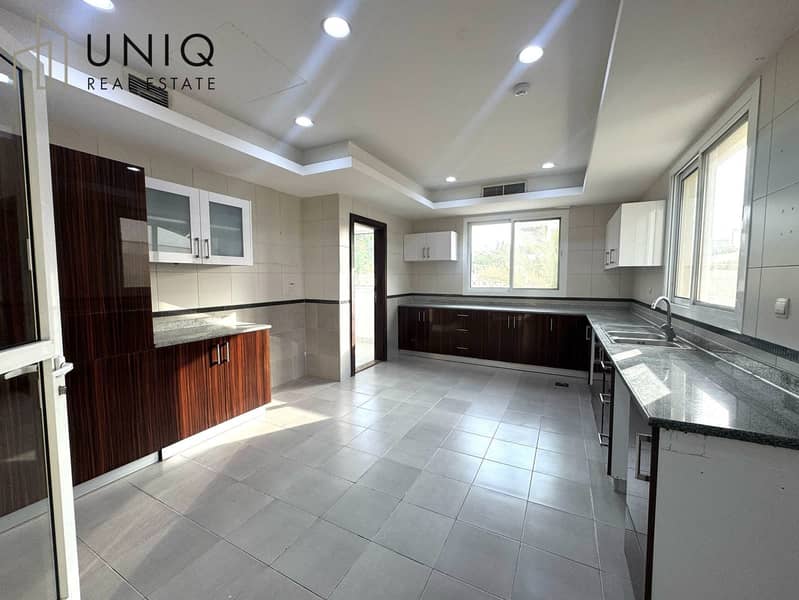 14 Kitchen 2. jpeg