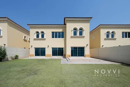 4 Bedroom Villa for Rent in Jumeirah Park, Dubai - Fully Upgraded | Big plot | Ready in August