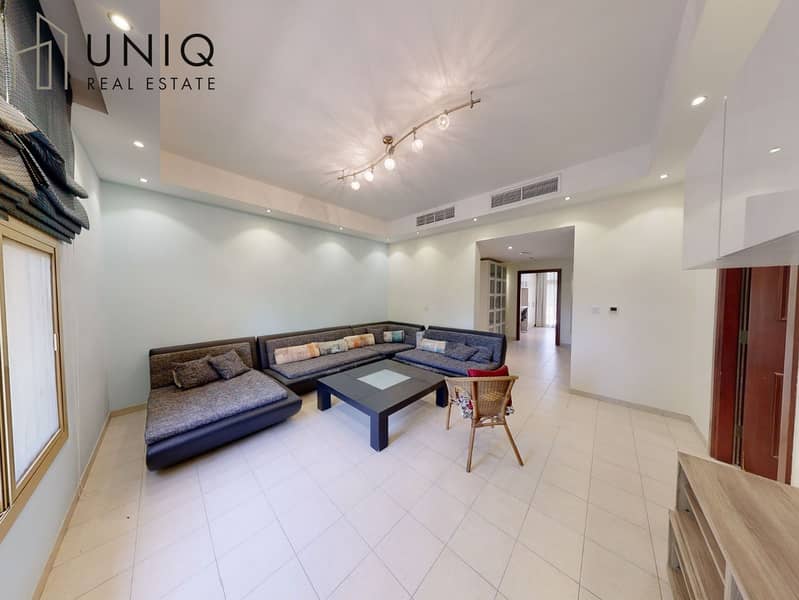 13 Living Area 7. jpeg