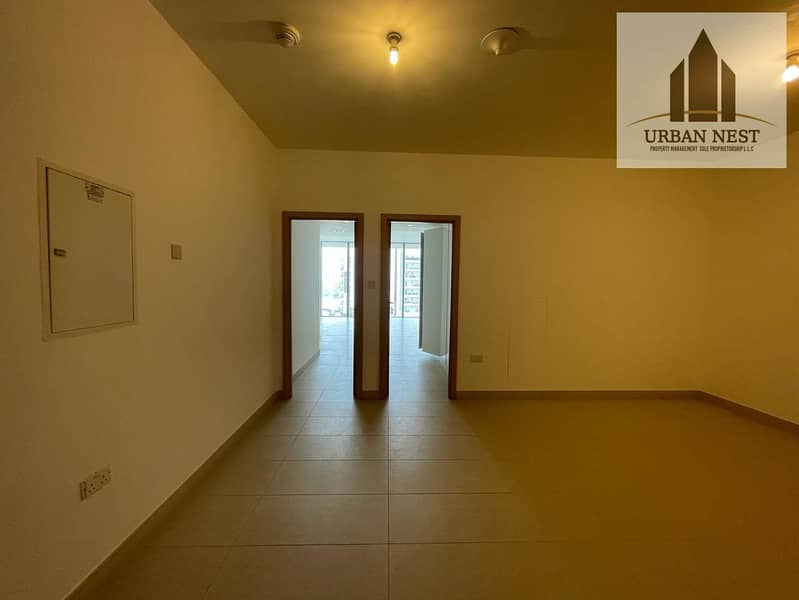 13 ec7cd57f-4ae0-4bd7-9599-fe4e6bd0d91b. jpg