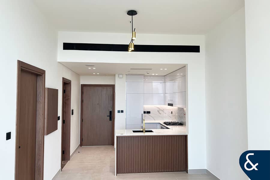 BRAND NEW | UNFURNISHED | 1 BEDROOM