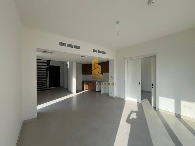 Single Row | Larger Layout | Walk to Pool in 30s