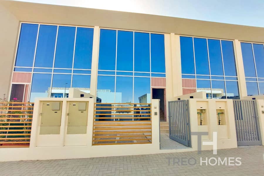 Excellent Interior | Vacant | Modern Layout Excellent Interior | Vacant | Modern Layout