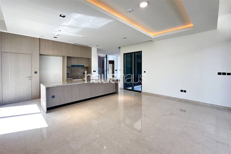 位于迪拜山庄，高尔夫广场，高尔夫广场2号 4 卧室的别墅 1350000 AED - 12116678