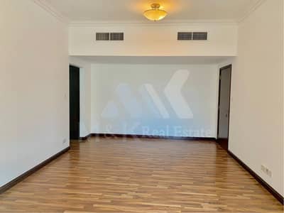 Ground Floor Terrace Apartment with 1 Month Free Ground Floor Terrace Apartment with 1 Month Free