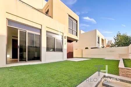 4 Bedroom Townhouse for Rent in Town Square, Dubai - Vacant | Upgraded Unit | Large Plot