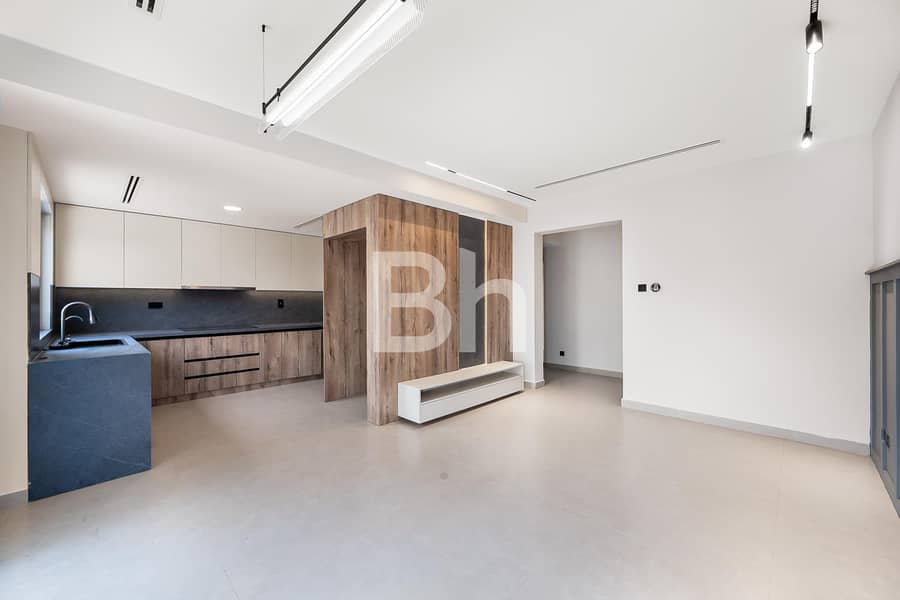 Full Upgrade Excellent Finishing Lake View Full Upgrade Excellent Finishing Lake View