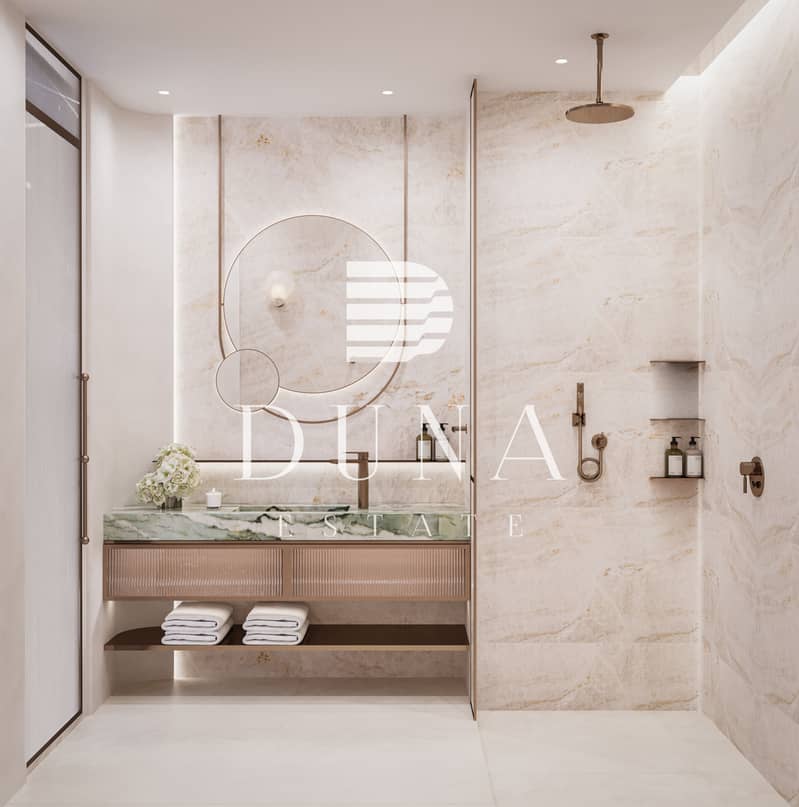 6 Bathroom. jpg