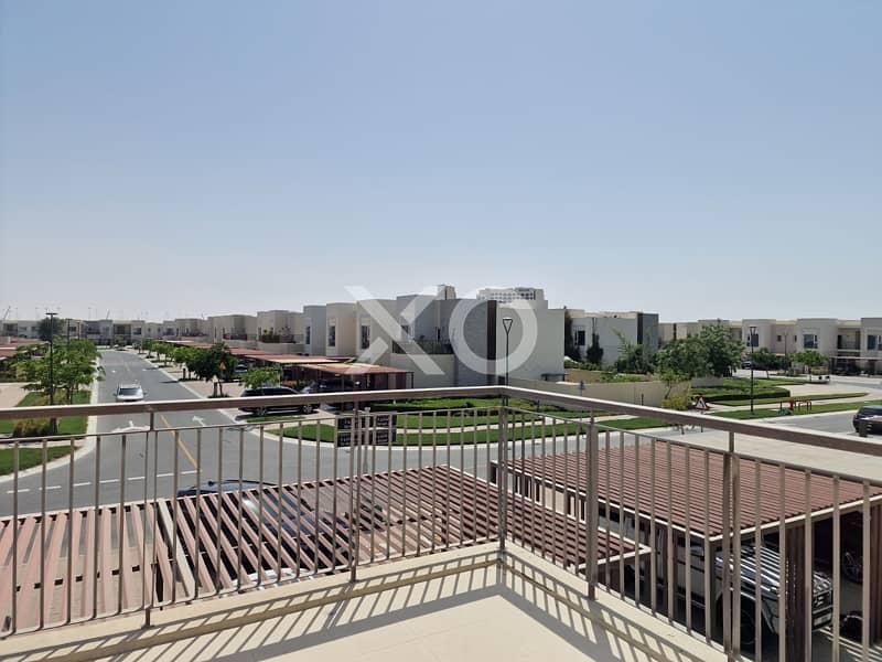 Single Row | Corner | Tenanted | Top Floor Single Row | Corner | Tenanted | Top Floor