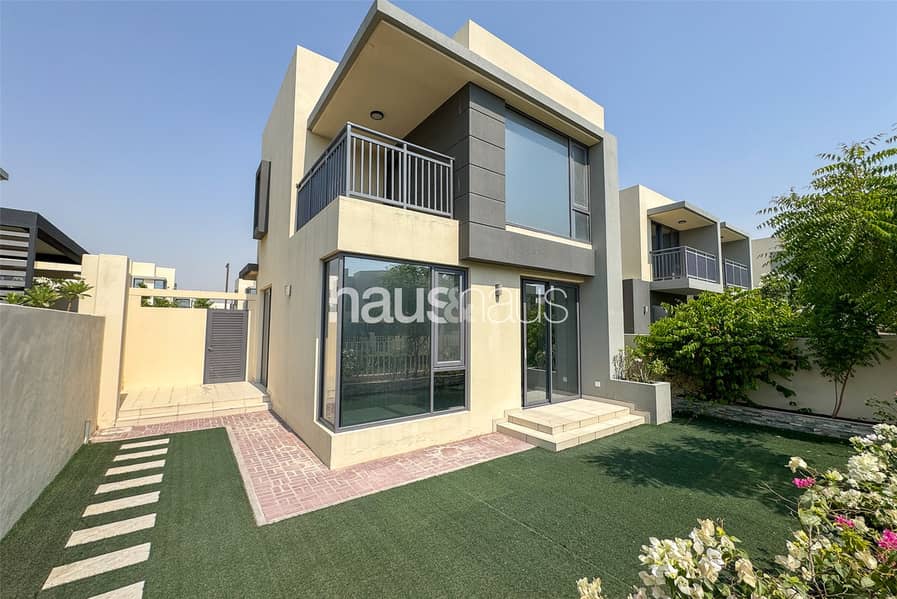 位于迪拜山庄，枫叶社区，枫叶2号公寓 4 卧室的别墅 300000 AED - 12118272