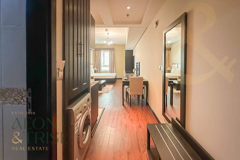 Furnished Studio Apartment I Community View Furnished Studio Apartment I Community View