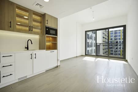 1 Bedroom Apartment for Rent in Town Square, Dubai - Fully Fitted Kitchen | Pool View | Ready to Move In