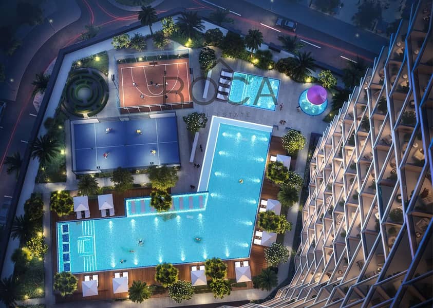 12 Swimming pool. jpg