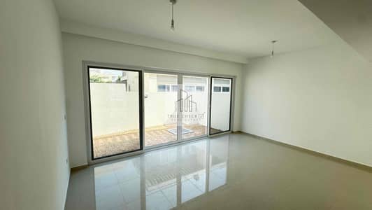 3 Bedroom Townhouse for Rent in DAMAC Hills 2 (Akoya by DAMAC), Dubai - 7d523b3c-38c4-4f12-ba83-3a7e91209c9d. jpg