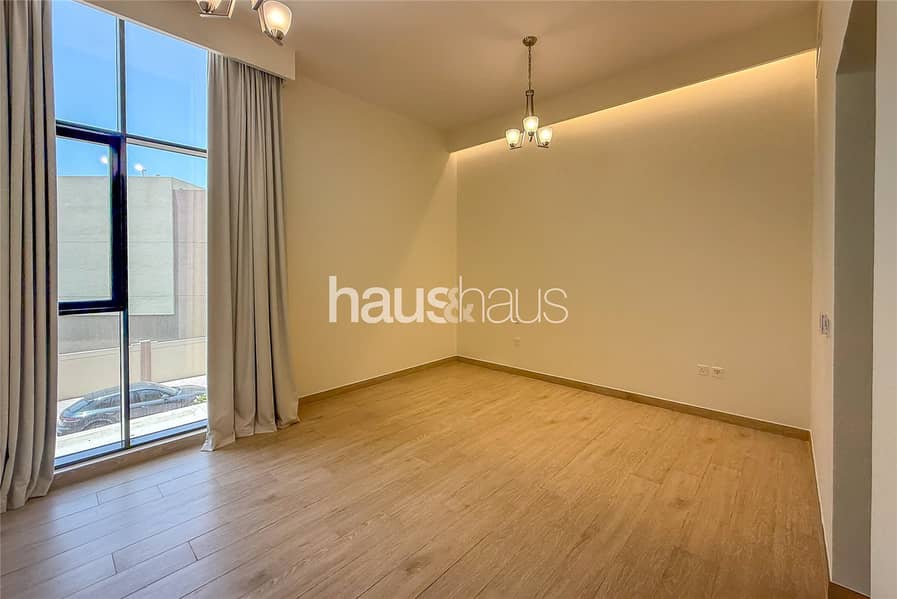 Single Row Sevilla | Landscaped | Vacant