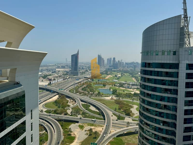Penthouse | Panoramic View | Spacious | 2 Cheques Penthouse | Panoramic View | Spacious | 2 Cheques