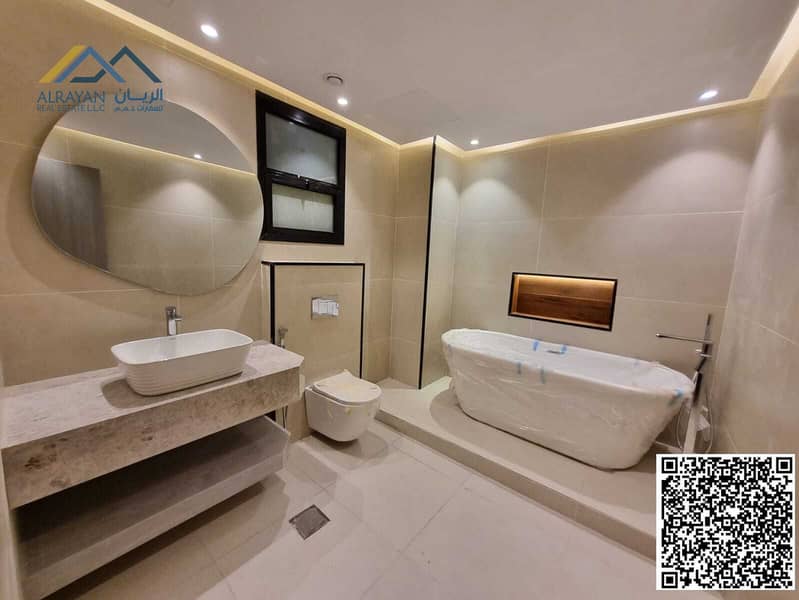 12 2f82d4ec-abb0-4488-937d-70da64279fff. jpg