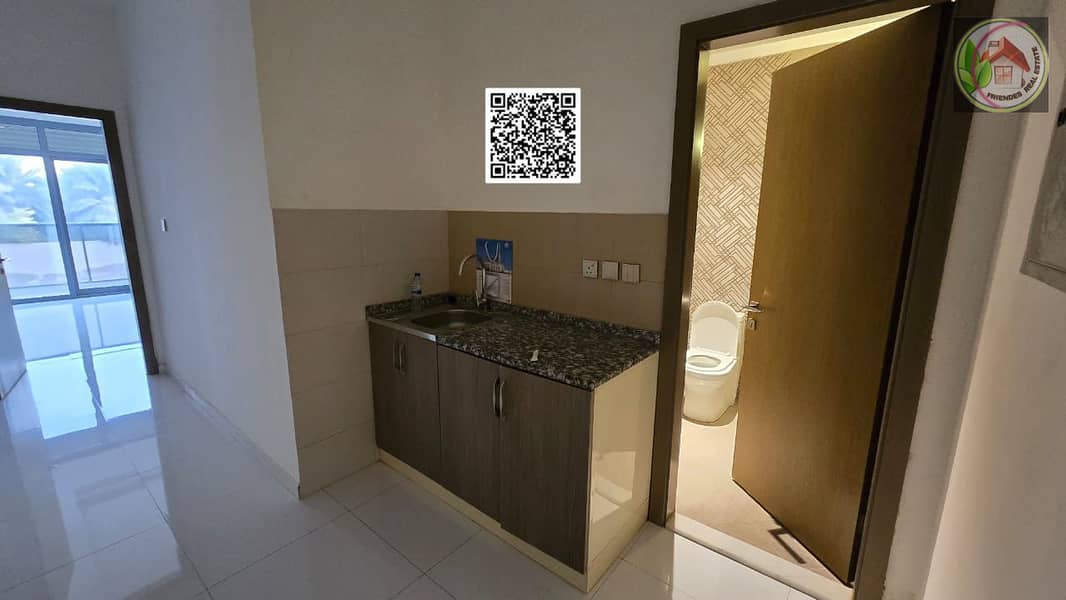 18 628dda46-81e9-496f-abae-152348281d71. jpg