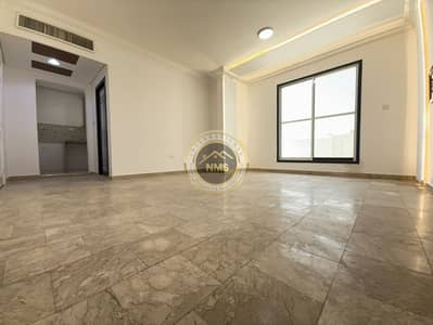 Studio for Rent in Al Mushrif, Abu Dhabi - 1def1304-4d8c-4acb-a439-326defe626b8. jpg