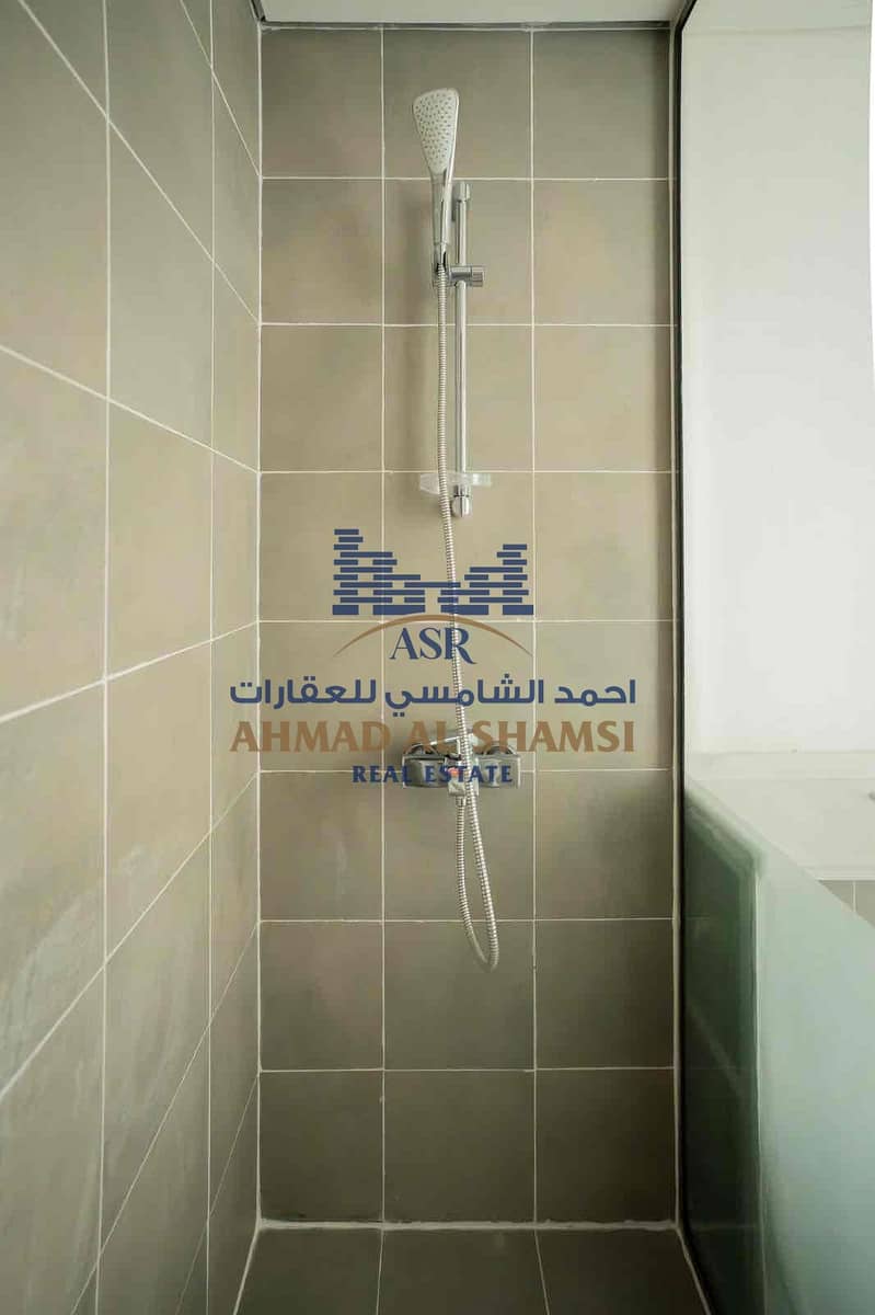 49 e684fa7c-fa2f-4c10-b8d1-2cad8ba9fbfb. jpg