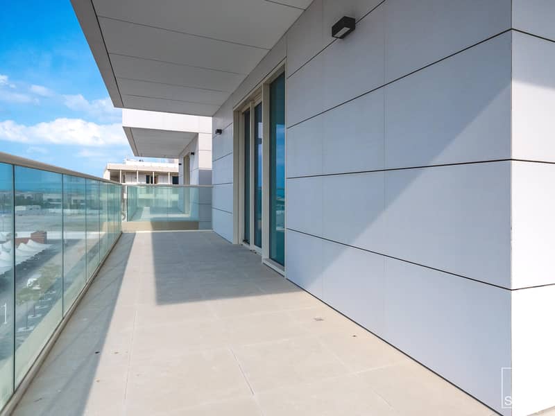 Great Facilities | Spacious Unit |Ready To Move In