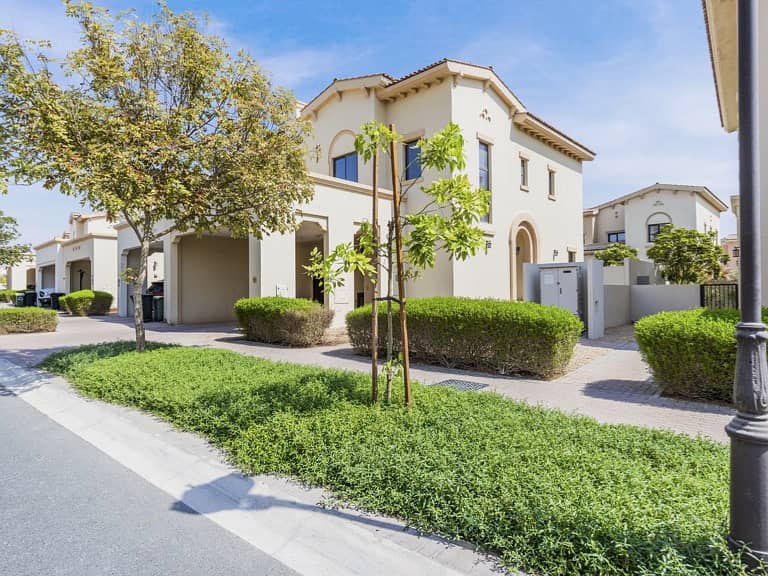 3E | Large plot | View Today | Great Location