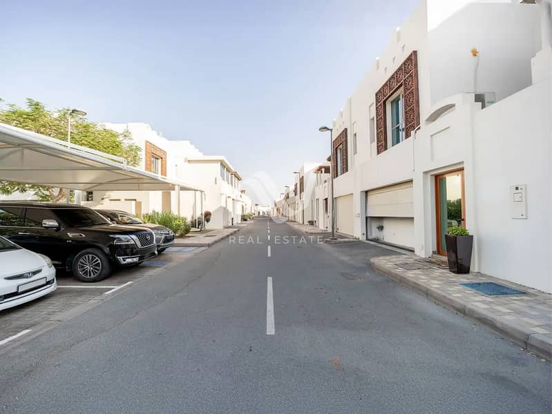 21 Al Bateen Park Villas_0000_expand 22. jpg