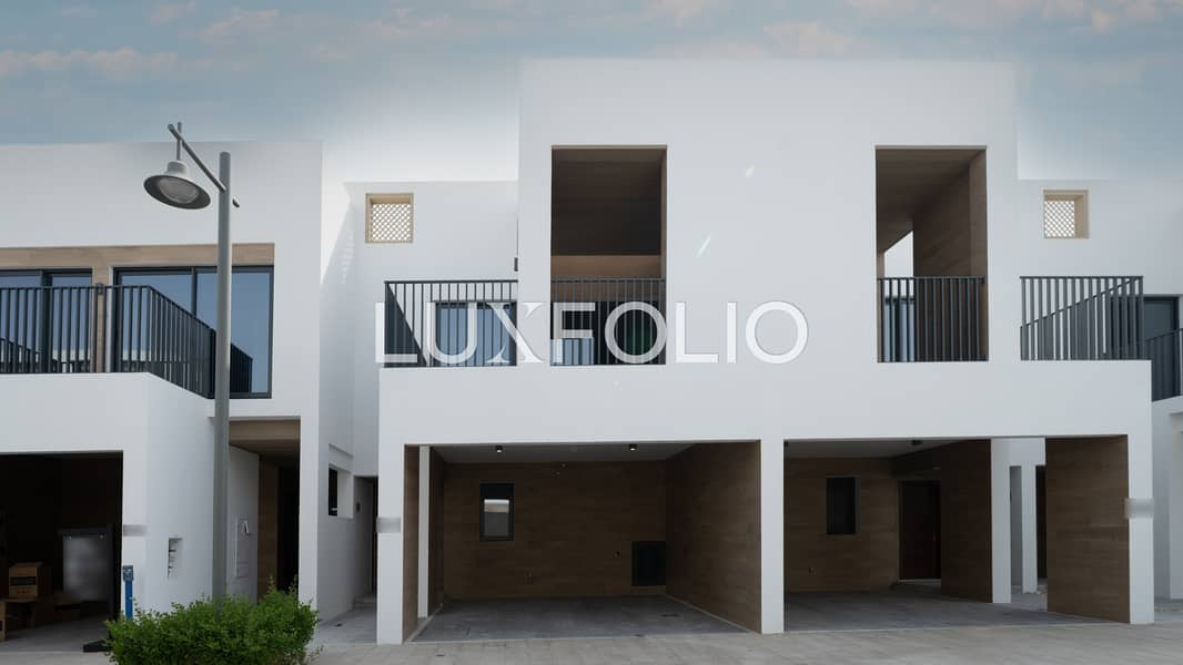 Single Row | Park View | Close to Amenities