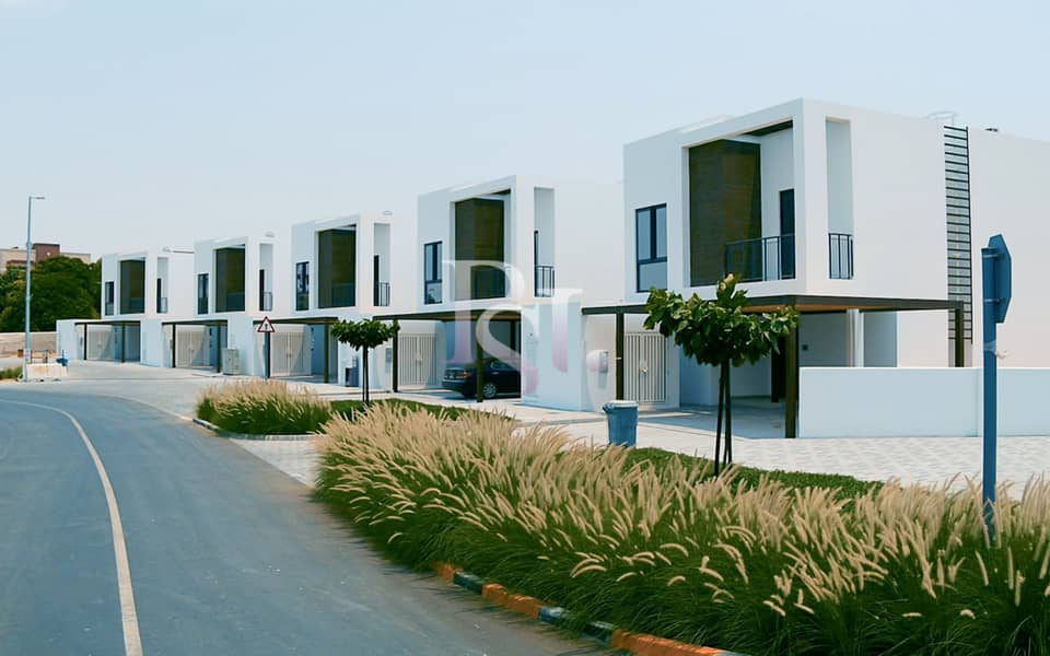 2 al-ghadeer-abu-dhabi-community-view (5). jpg