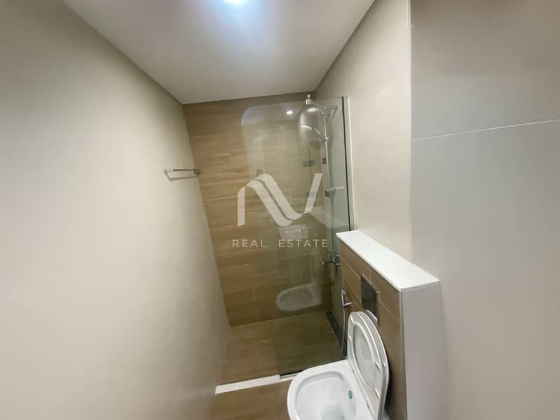 8 Oasis Residences_0003_expand 3. jpg