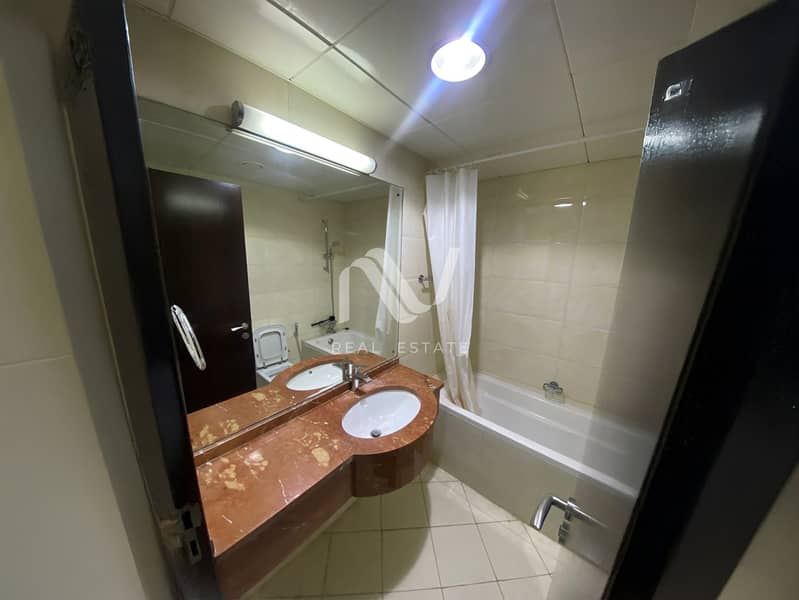 9 Burj Al Shams_0000_expand. jpg
