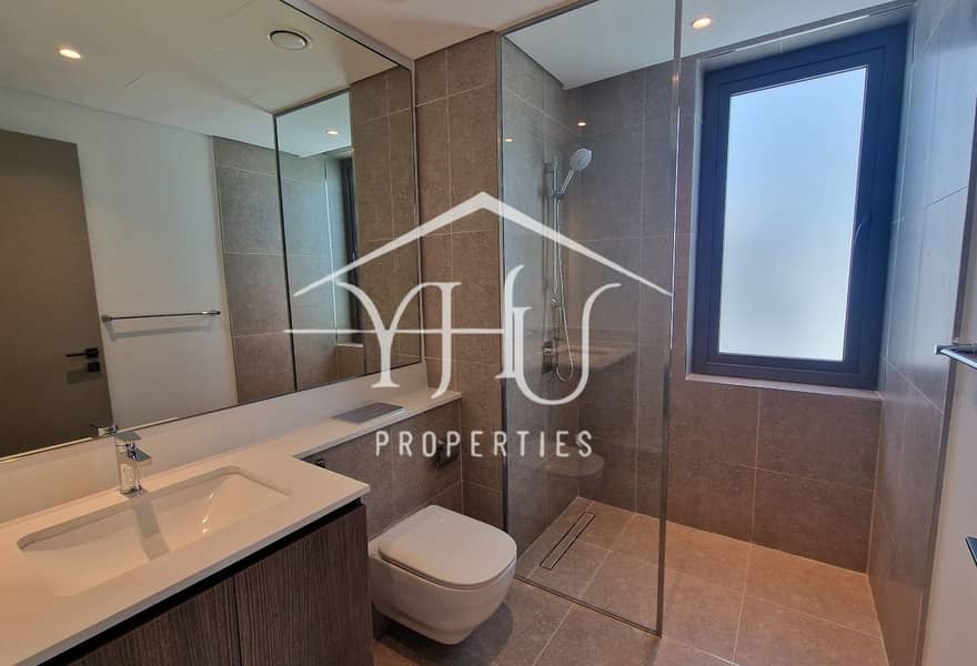 12 5a2ba279-82ca-4d92-bd77-80e028fce600. jpg