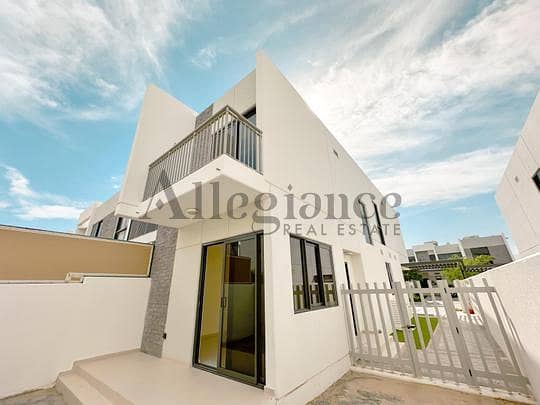 位于达马克山庄2号(达马克阿克雅),报春花住宅区 3 卧室的别墅 110000 AED - 12123681 位于达马克山庄2号(达马克阿克雅),报春花住宅区 3 卧室的别墅 110000 AED - 12123681
