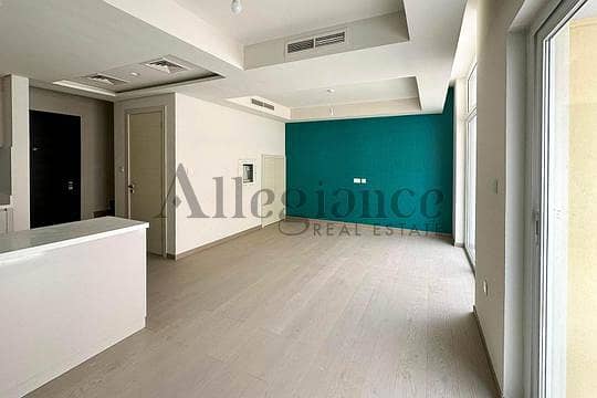 Upgraded And Spacious | Modern Townhouse