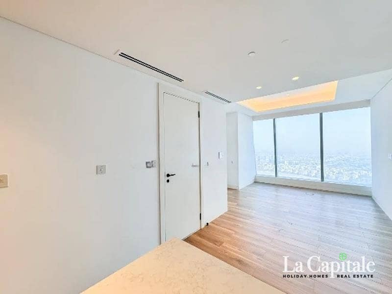 Ready to Move In | High Floor | Spacious 1 BR