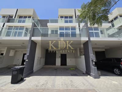 5 Bedroom Villa for Sale in DAMAC Hills 2 (Akoya by DAMAC), Dubai - WhatsApp Image 2025-06-10 at 1.32. 24 PM (1). jpeg