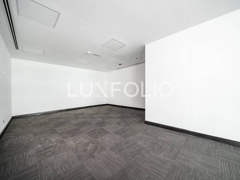 Fitted | Low Rise Building | 6 Parkings