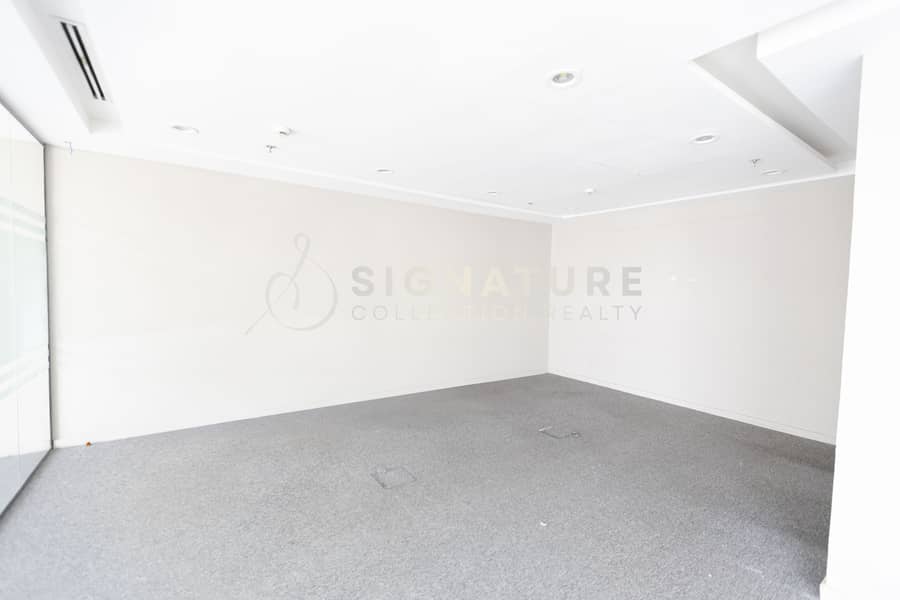 11 2E1A9930. jpg