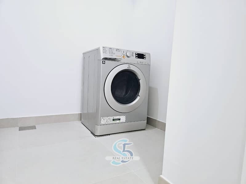 6 Pic (7). jpg