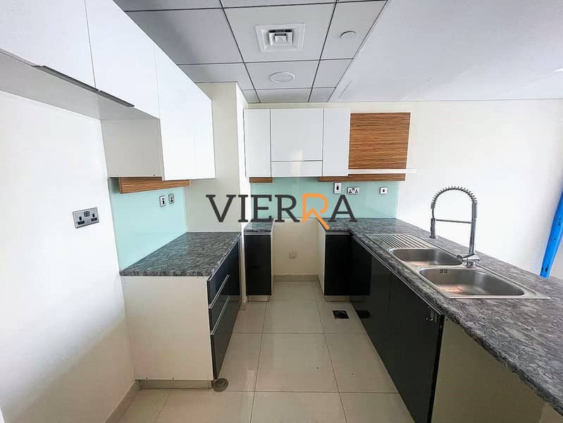 11 Kitchen 3. jpeg
