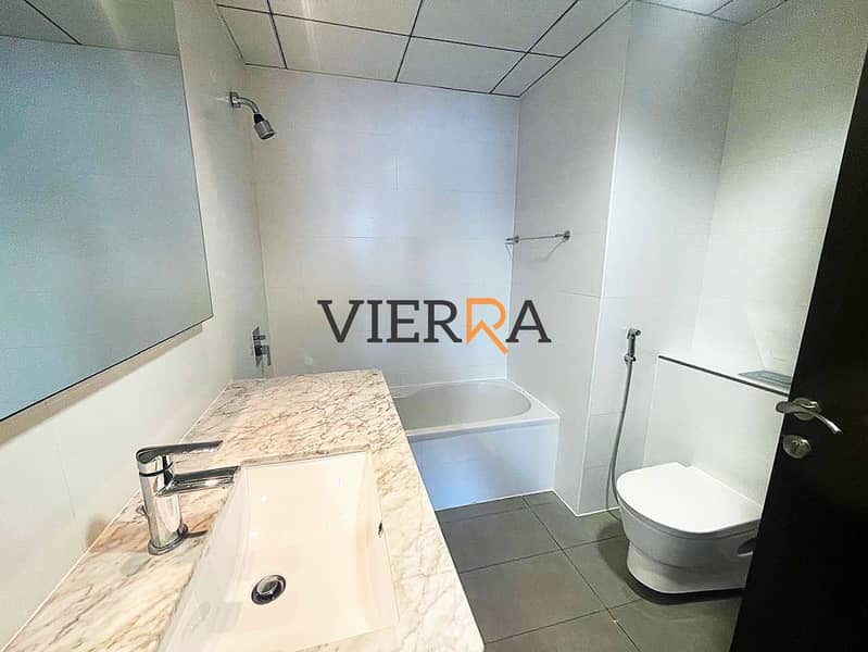 15 Bathroom 2. jpeg
