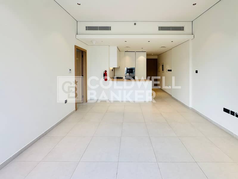 Premium Apartment | Unfurnished | Vacant Unit Premium Apartment | Unfurnished | Vacant Unit