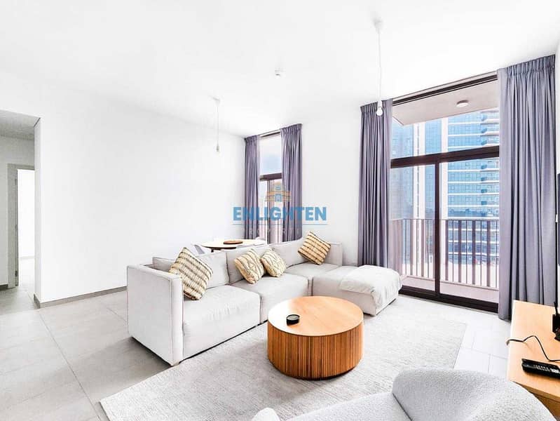 Elegant | Furnished | Park View | Ready To Move Elegant | Furnished | Park View | Ready To Move