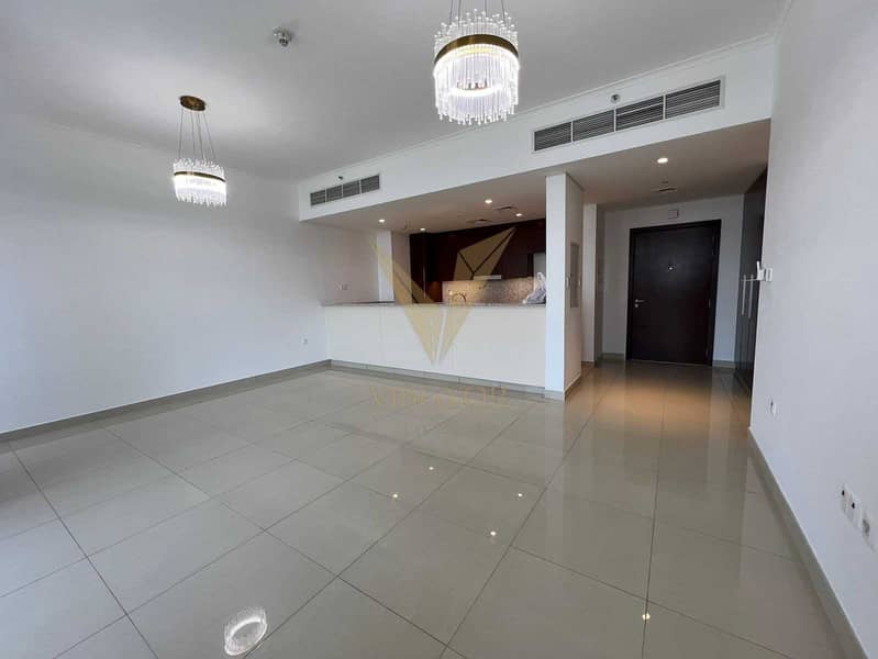 Bright and Airy 2BR | Mulberry at Park Heights