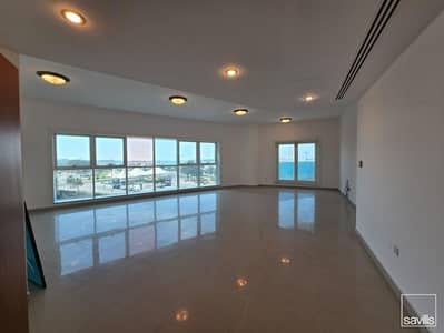 阿尔库贝拉， 阿布扎比 4 卧室单位待租 - 位于阿尔库贝拉，阿尔萨赫勒大厦 4 卧室的公寓 160000 AED - 12127161