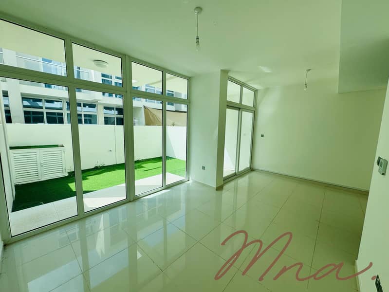 Stunning Family Oasis | 3-Bed Townhouse | VACANT