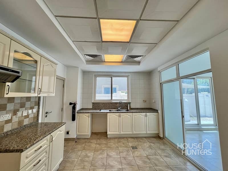 位于迪拜体育城,胜利山庄,埃斯特拉小镇 5 卧室的别墅 420000 AED - 12126962 位于迪拜体育城,胜利山庄,埃斯特拉小镇 5 卧室的别墅 420000 AED - 12126962