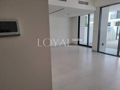 4 Bedroom Villa for Rent in Town Square, Dubai - 2588ce77-5aa9-4f97-bc8d-70523dbfb9d3. jpg
