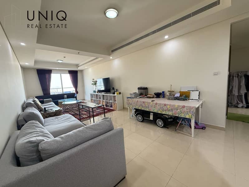 3 Living Area 2. jpeg